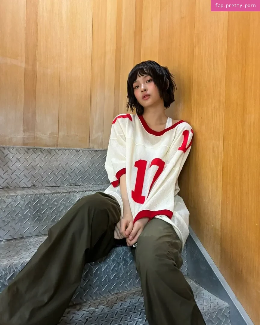 Hanni Pham - Photo #66
