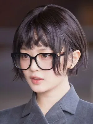 Hanni Pham