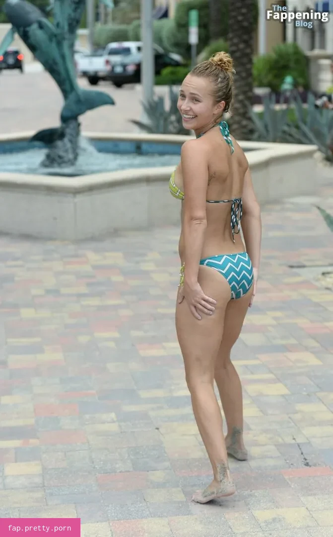 Hayden Panettiere - Photo #33
