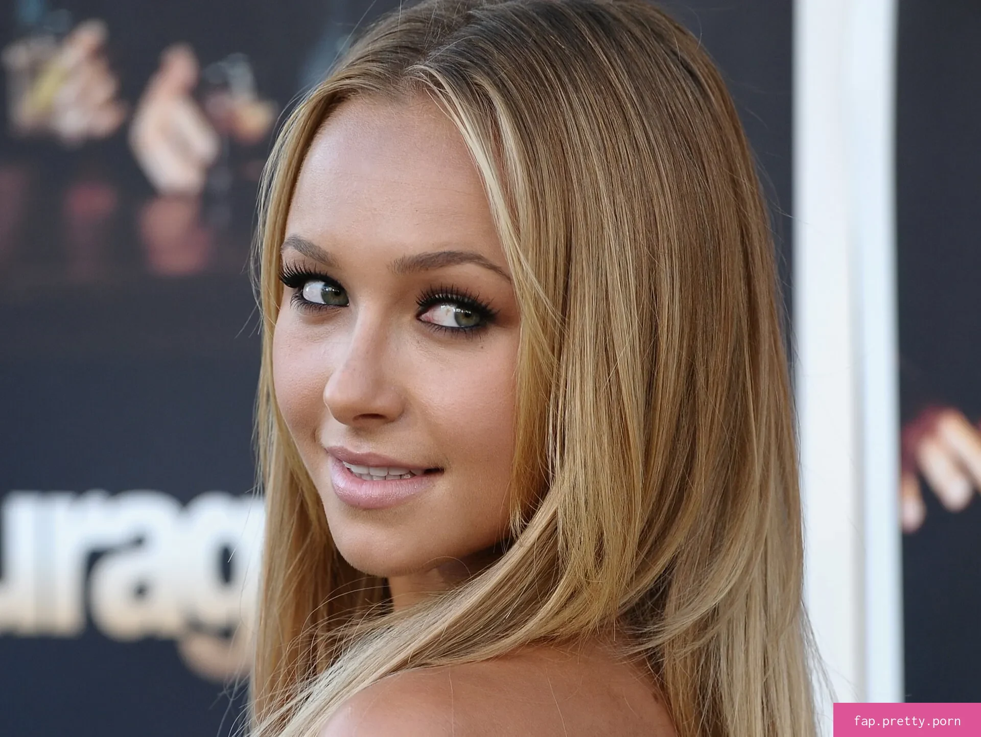 Hayden Panettiere - Photo #25