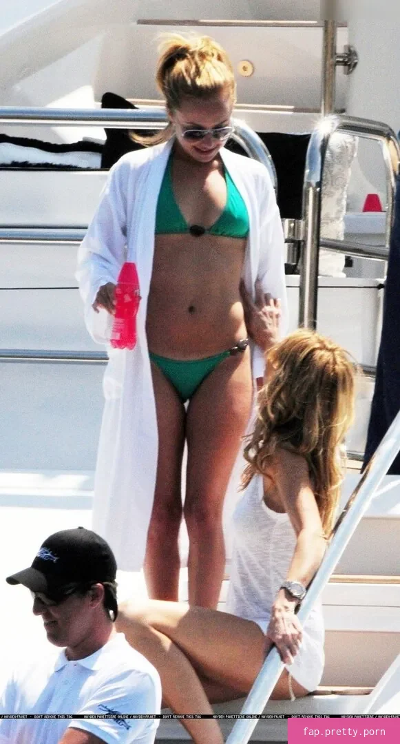 Hayden Panettiere - Photo #26