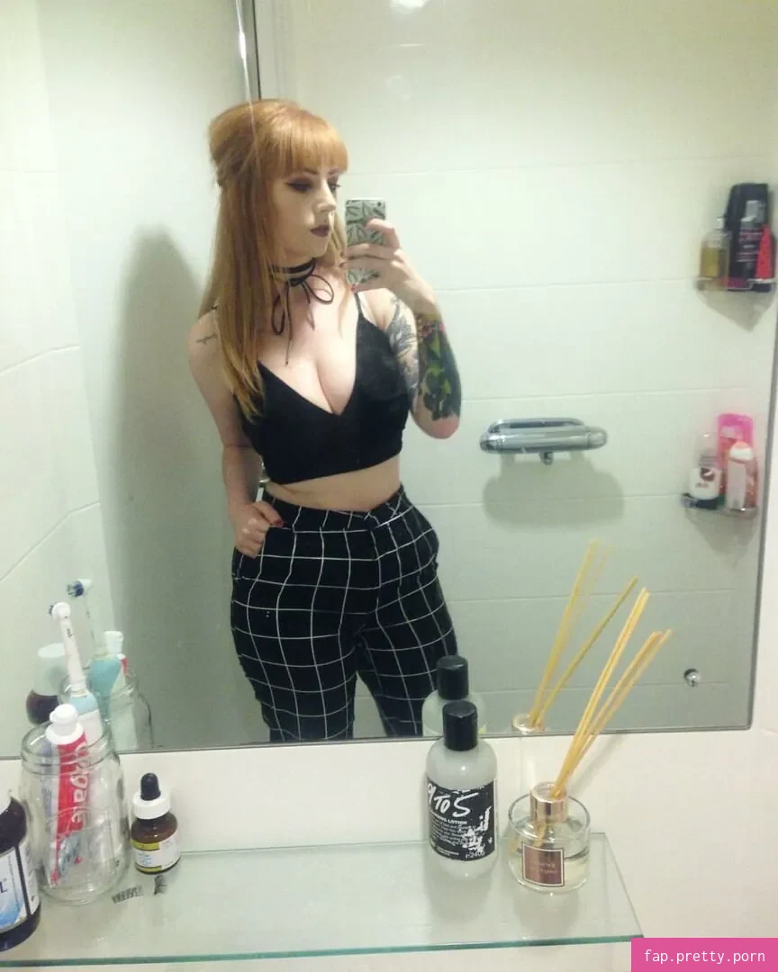 Hollie Rutter - Photo #15