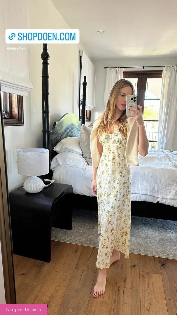Halston Sage - Photo #41