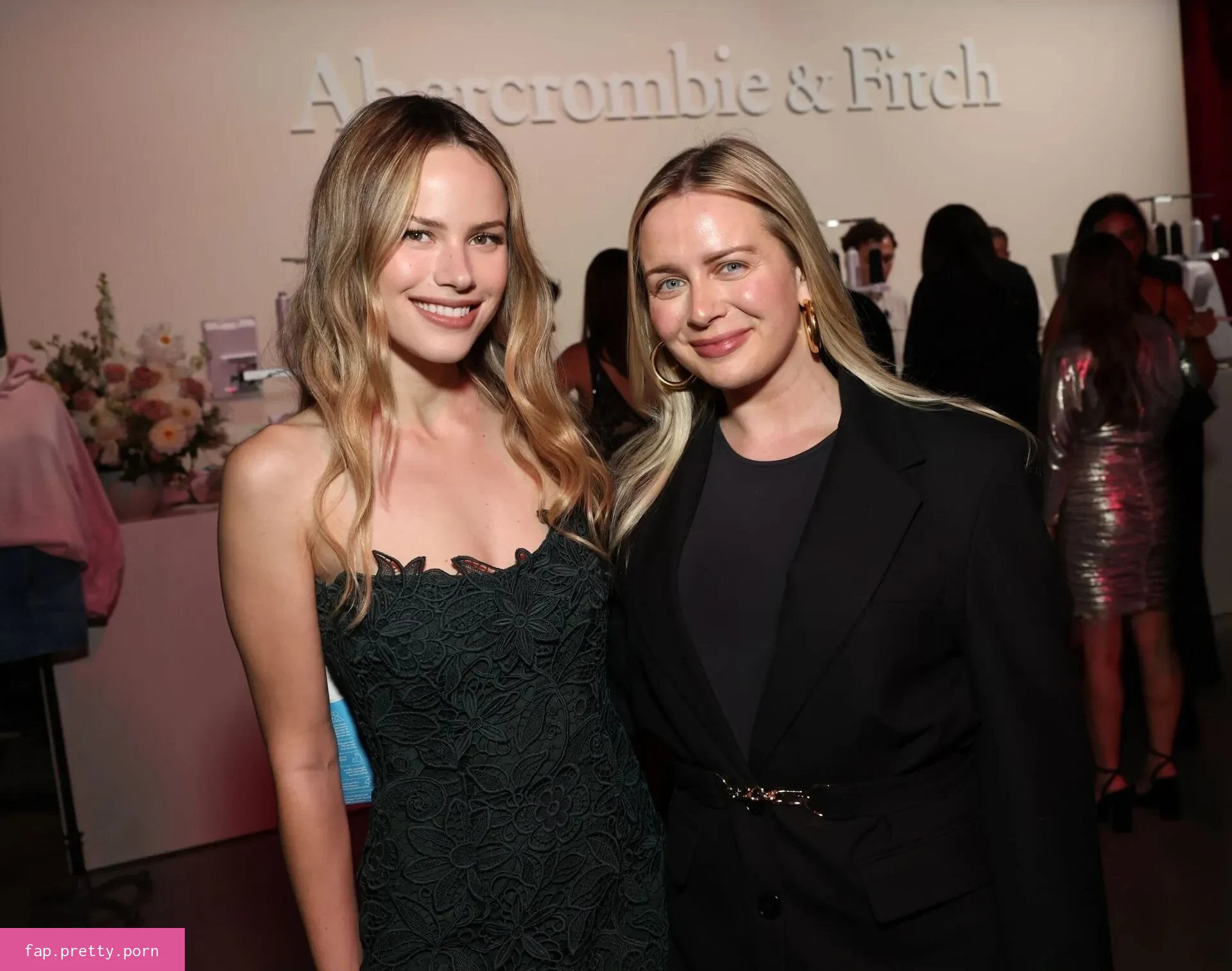 Halston Sage - Photo #59