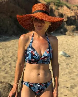 Helen Skelton