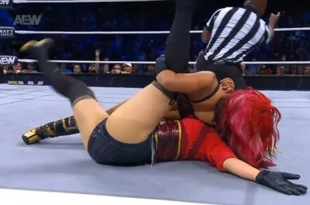 Hikaru Shida