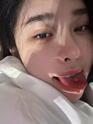 Hitomi Songyuxin