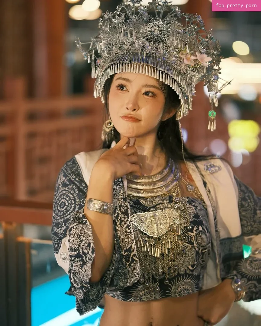 Hitomi Songyuxin - Photo #81