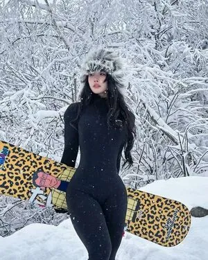 Hitomi Songyuxin