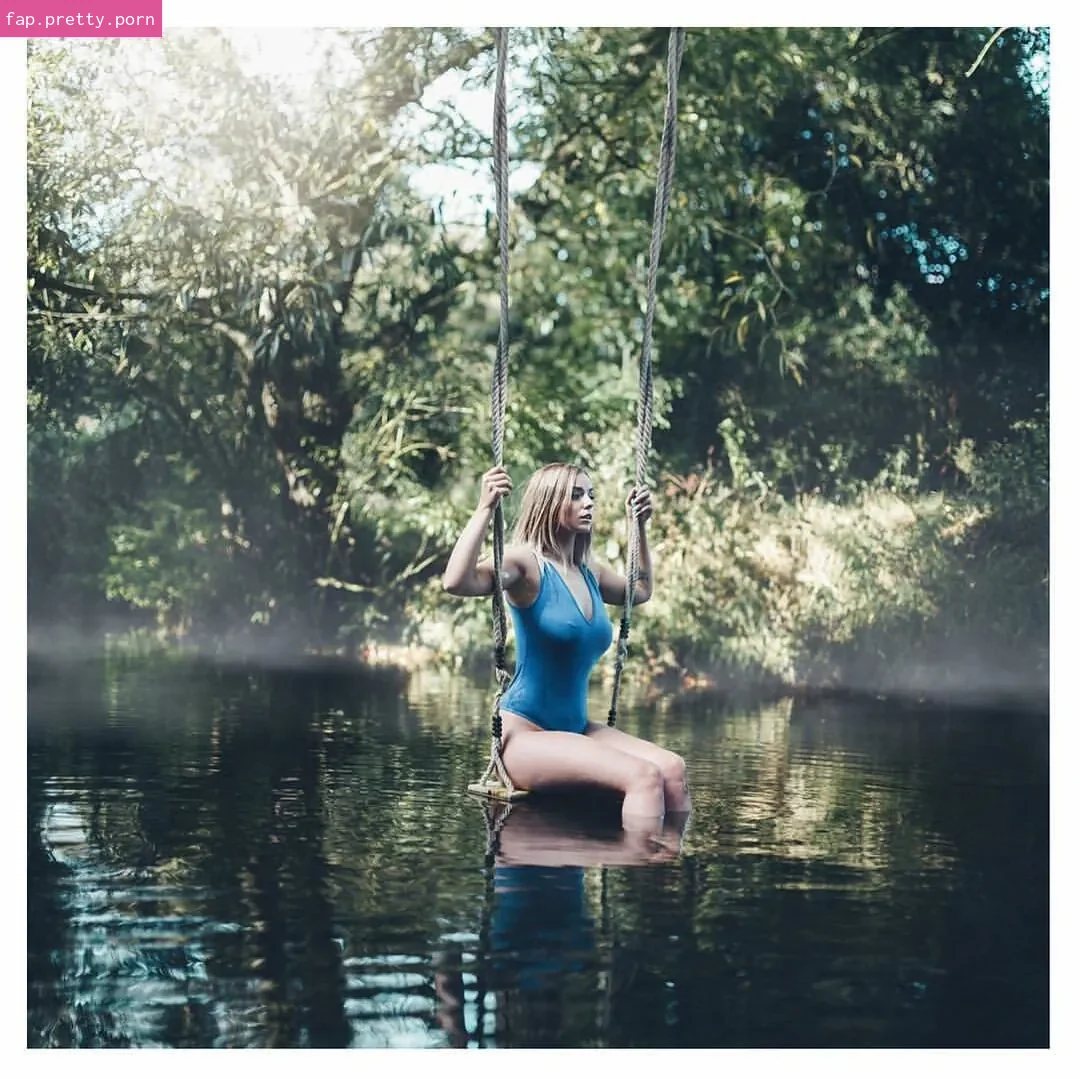 Hollie Sparrow - Photo #68