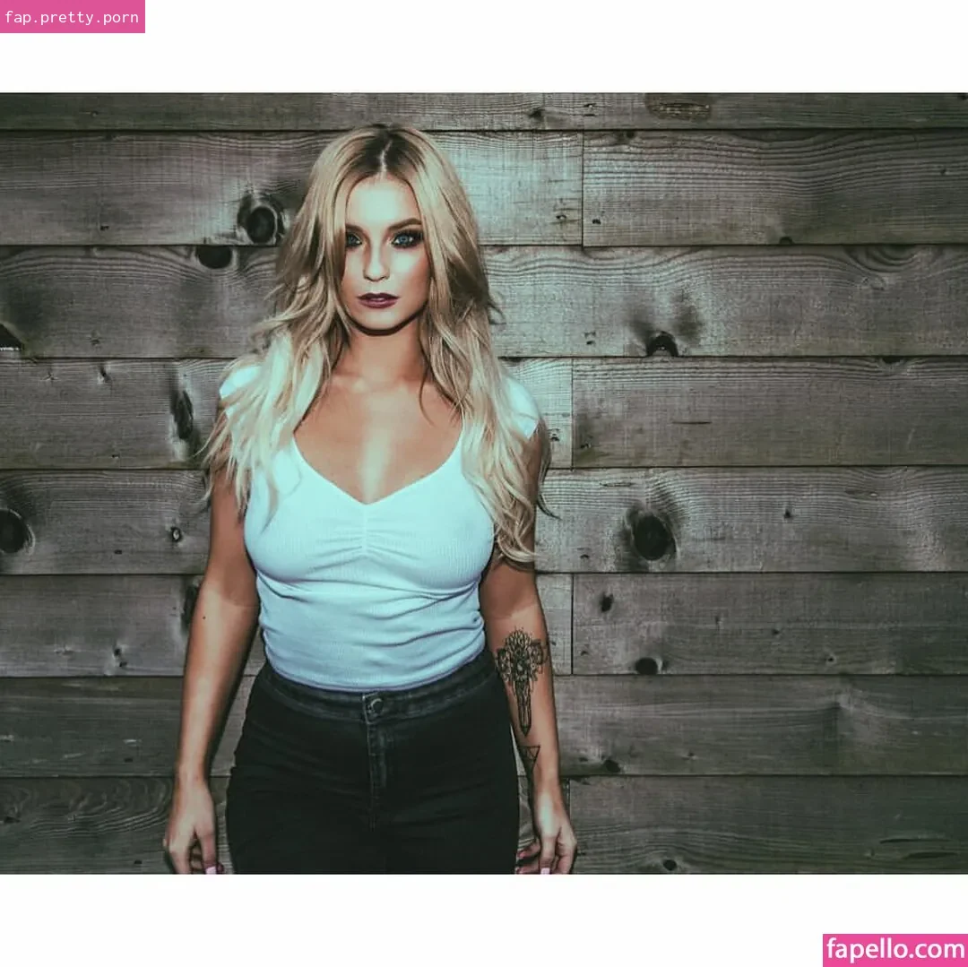 Hollie Sparrow - Photo #70