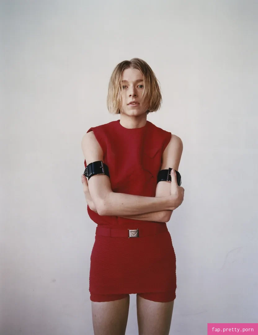 Hunter Schafer - Photo #02