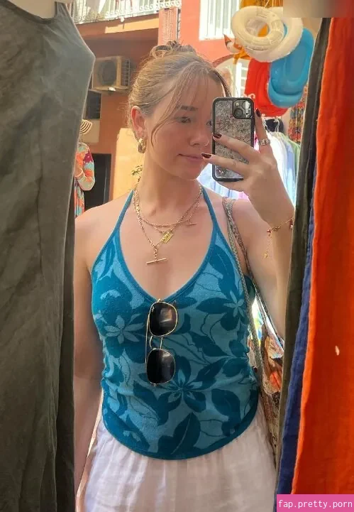 Holly Taylor - Photo #54