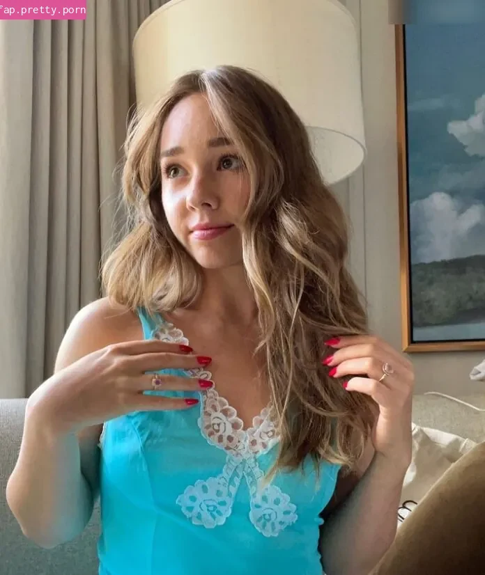 Holly Taylor - Photo #55