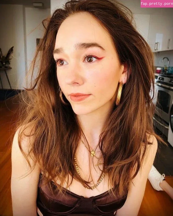 Holly Taylor - Photo #99