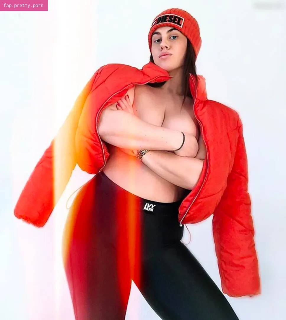 Hanna Wilperath - Photo #47