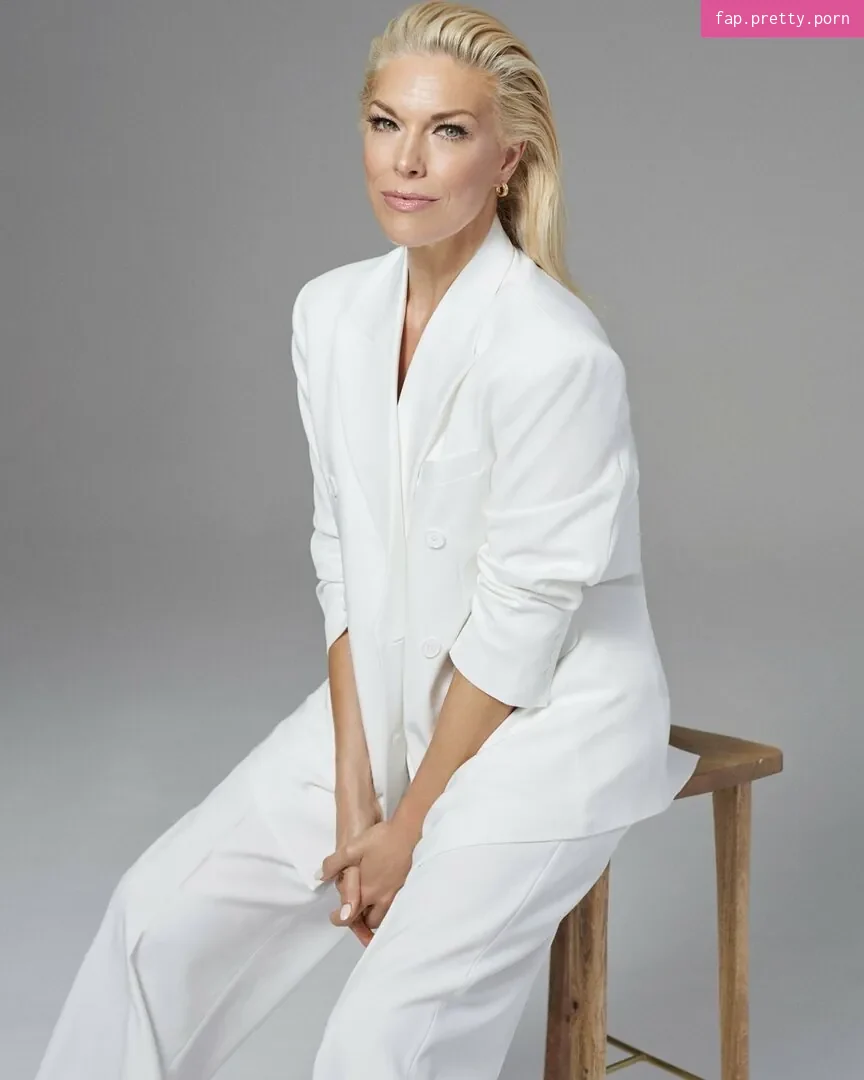 Hannah Waddingham - Photo #70