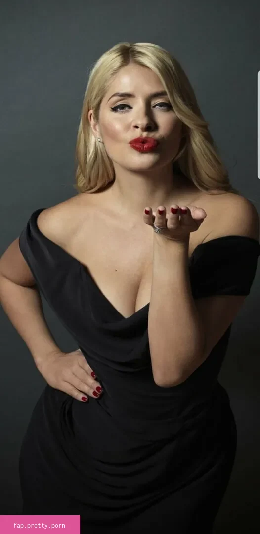Holly Willoughby - Photo #30