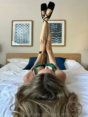 hot_wife_victoria