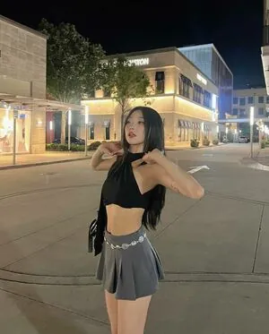 Hena Yang