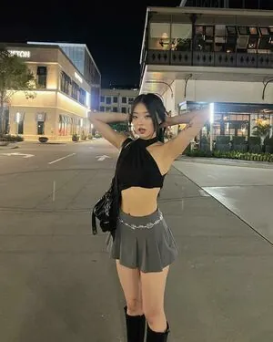 Hena Yang
