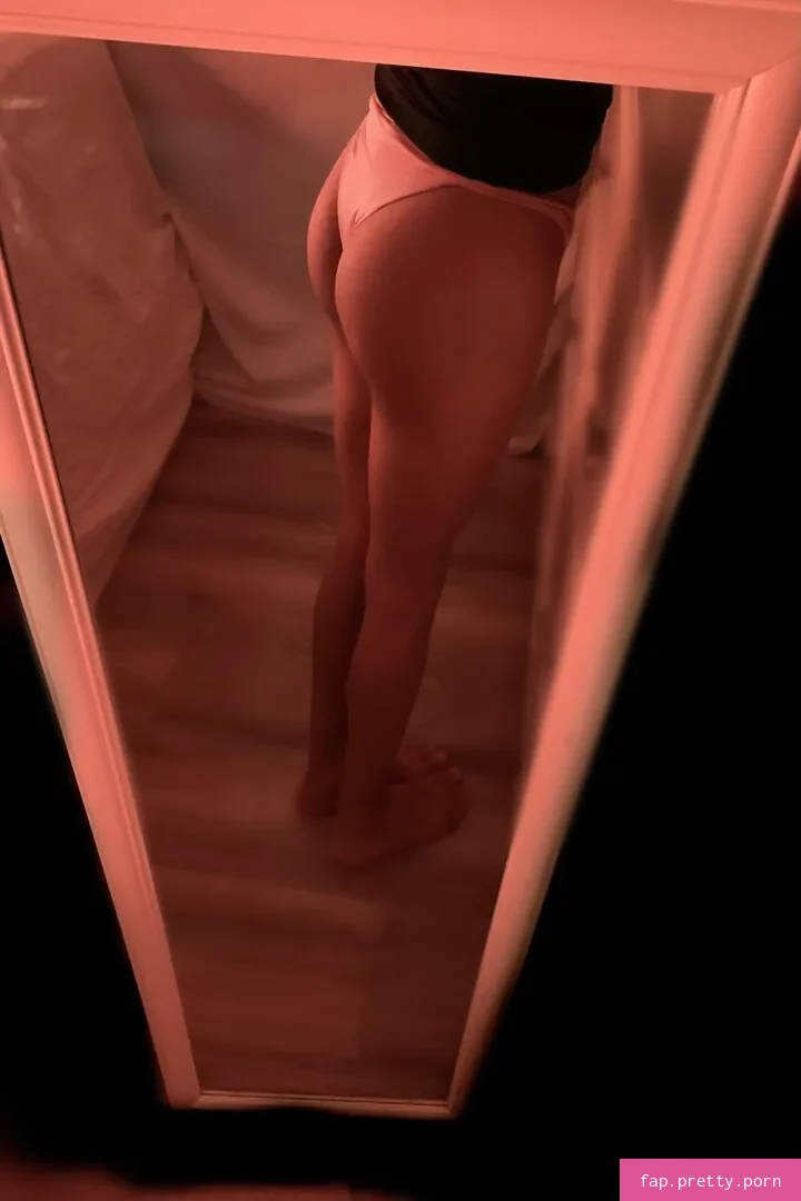 Isabelle - Photo #77