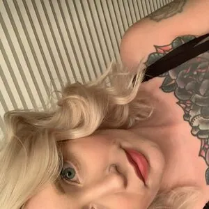 iamlydiafoxx