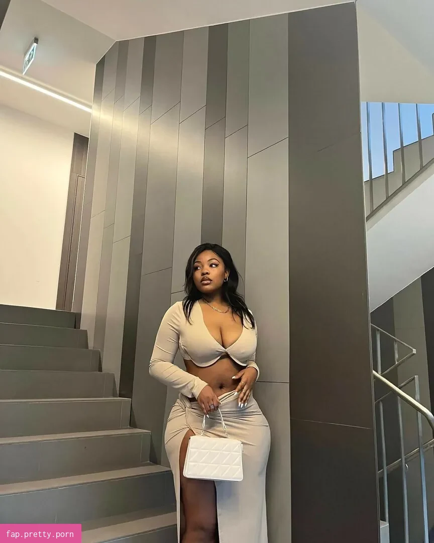 iamtawanaa - Photo #16