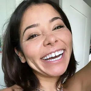 Iris Alexandria