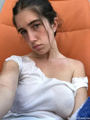 itsmollyyyrose_again
