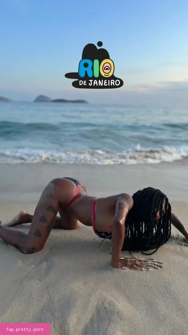 Inês Brasil - Photo #31
