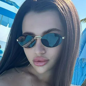 isabel_bond