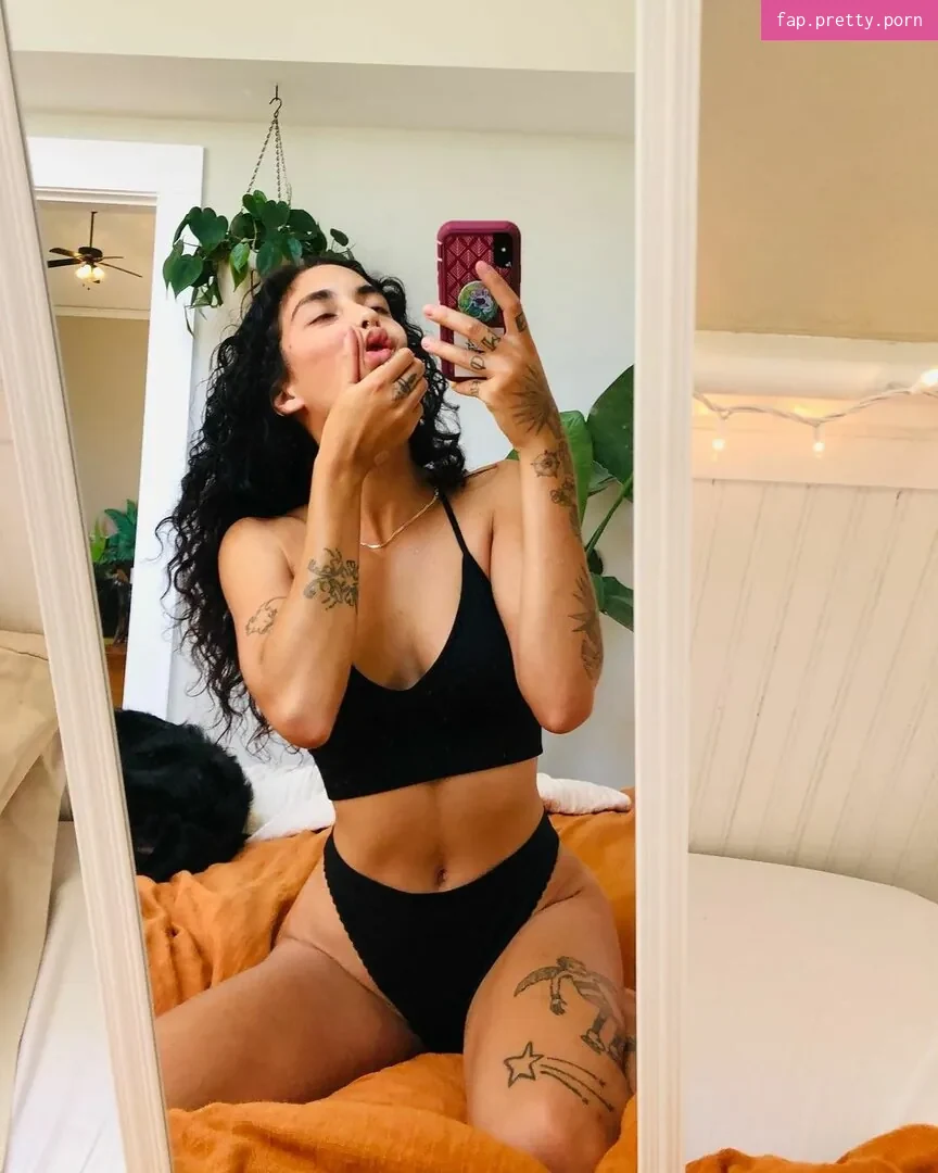 Indigo De Souza - Photo #42