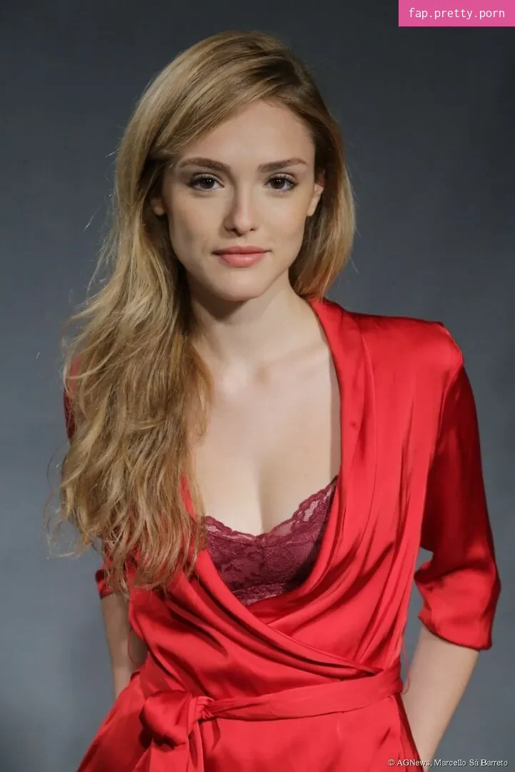 Isabelle Drummond - Photo #15