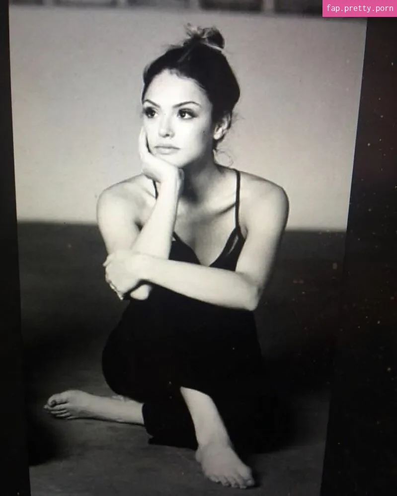 Isabelle Drummond - Photo #16