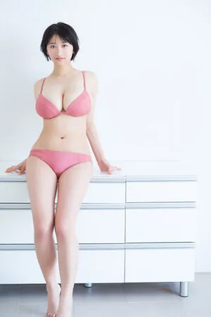 Ina Enohara 榎原依那