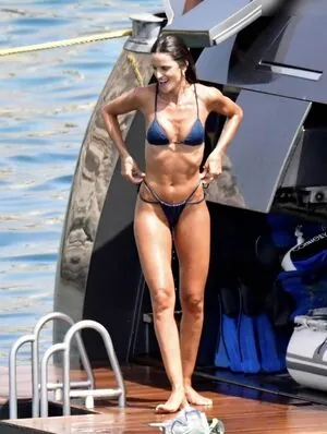 Izabel Goulart