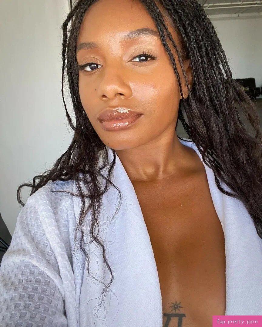 Imani Hakim - Photo #08