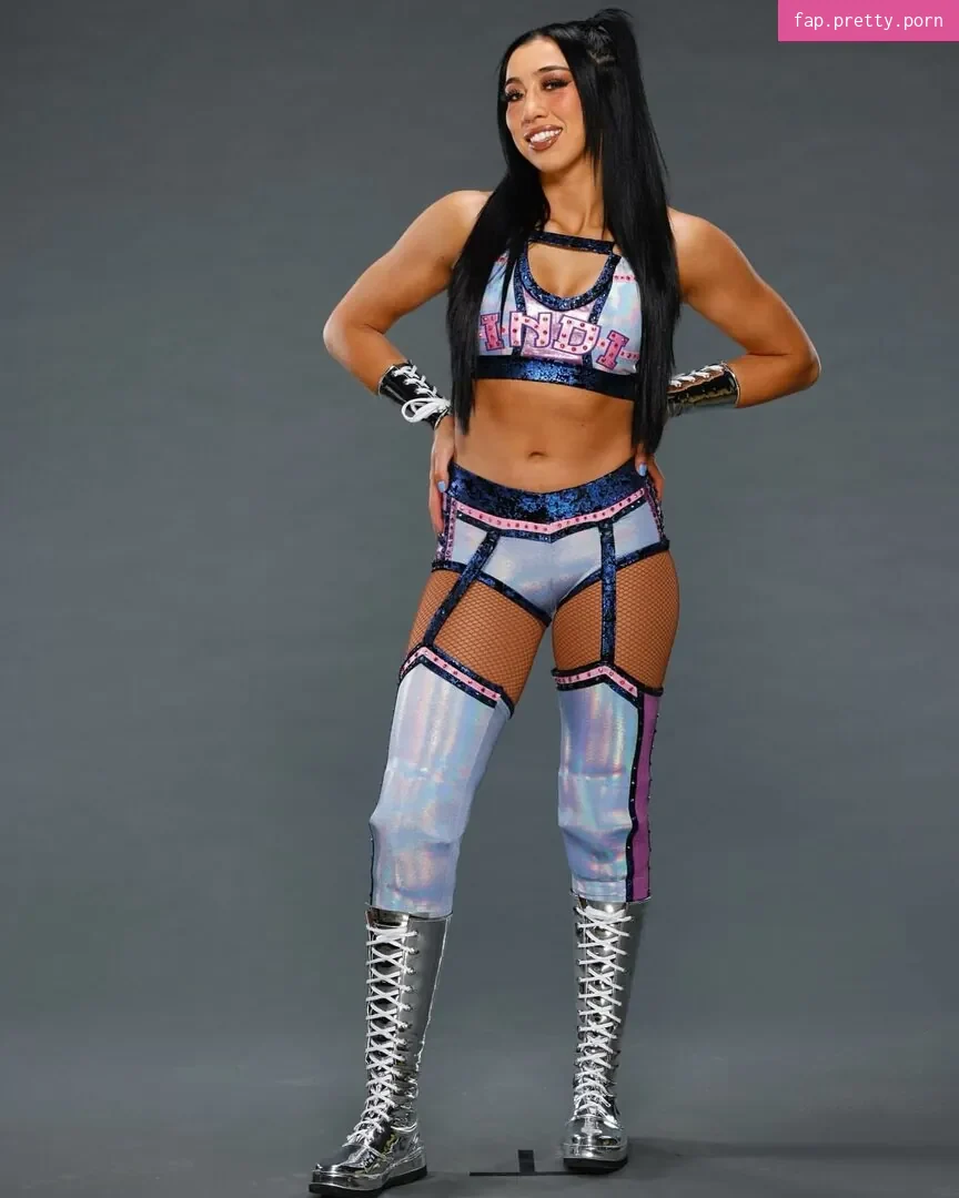 Indi Hartwell - Photo #36
