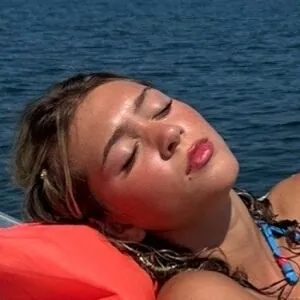 i_literally_dontexist0