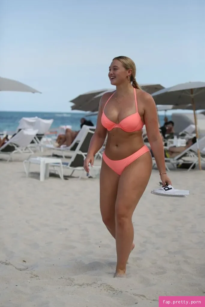 Iskra Lawrence - Photo #30