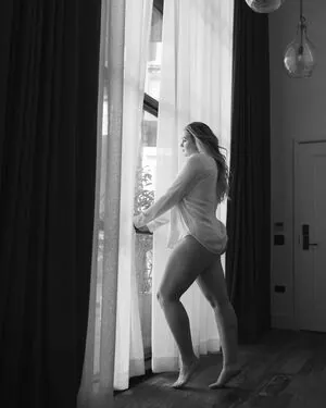 Iskra Lawrence