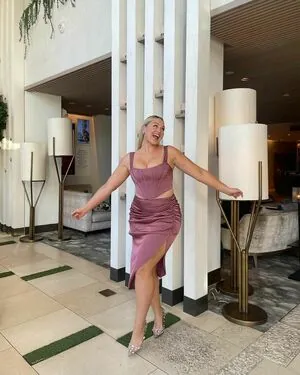 Iskra Lawrence
