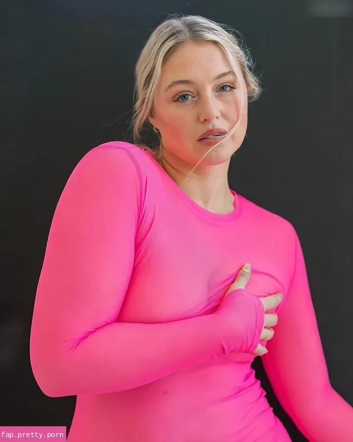 Iskra Lawrence - Photo #35