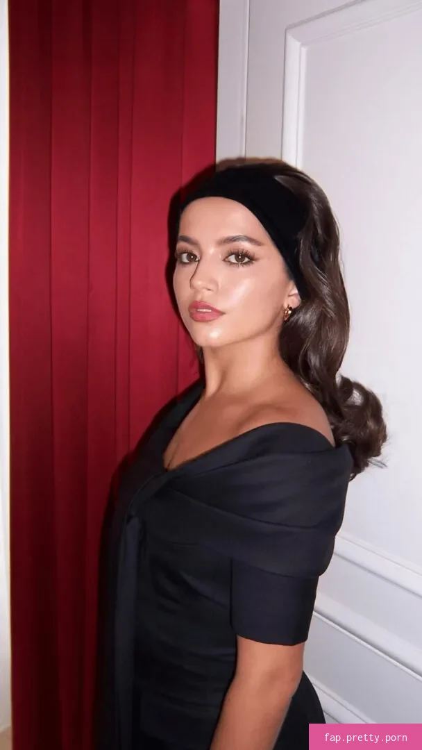Isabela Merced - Photo #37