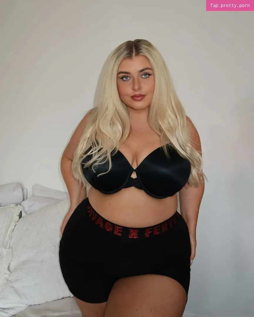 Izzy Nicholls - Photo #67
