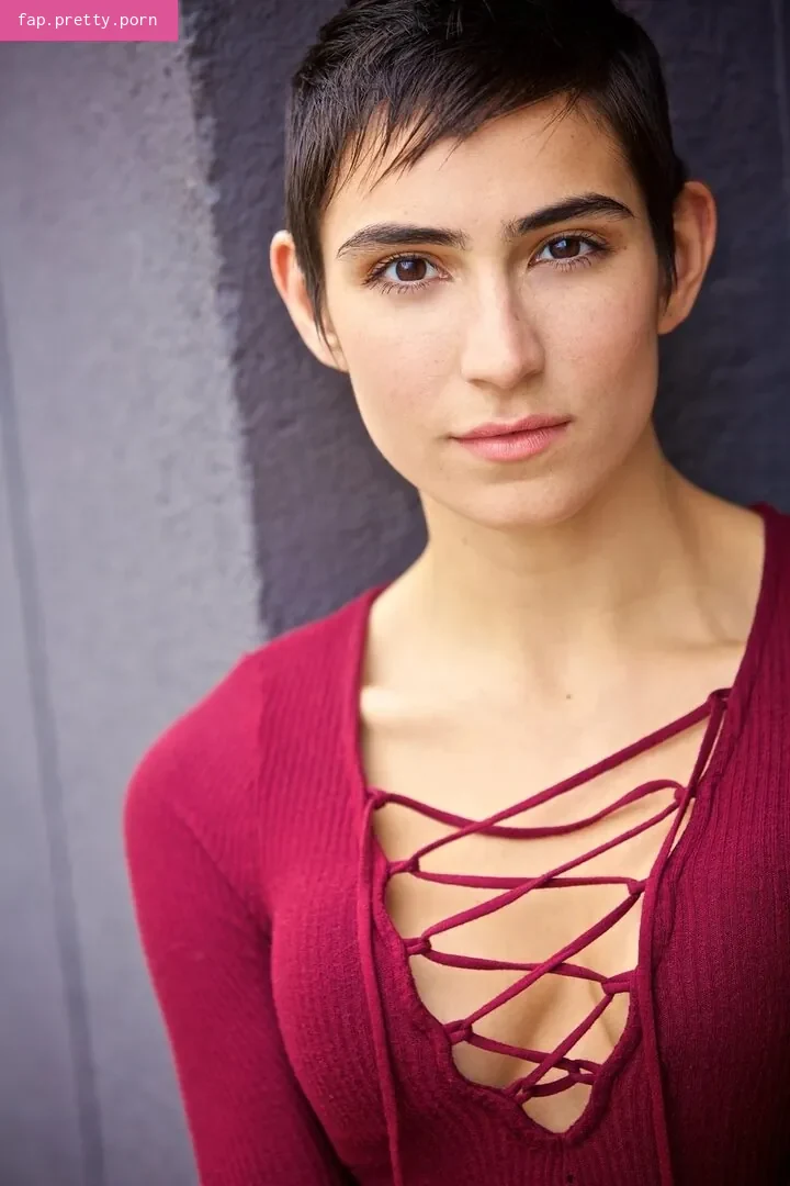 Izzi Rojas - Photo #24