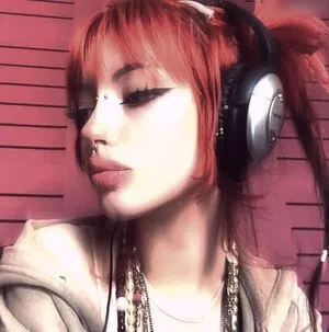 Izzy Rojo