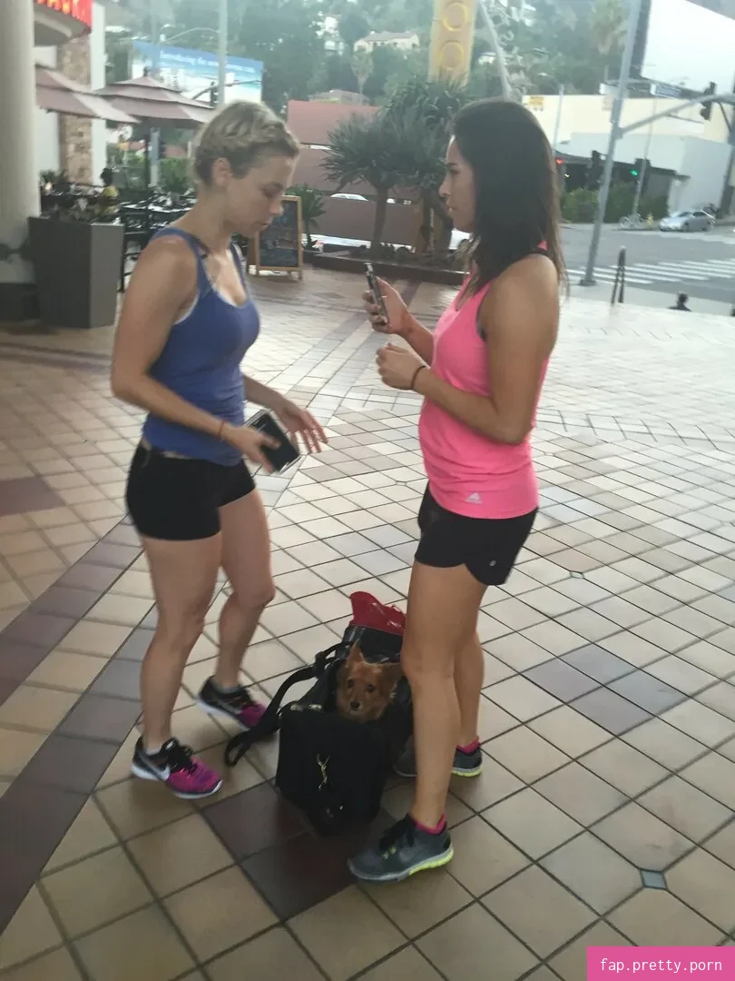 Iliza Shlesinger - Photo #82