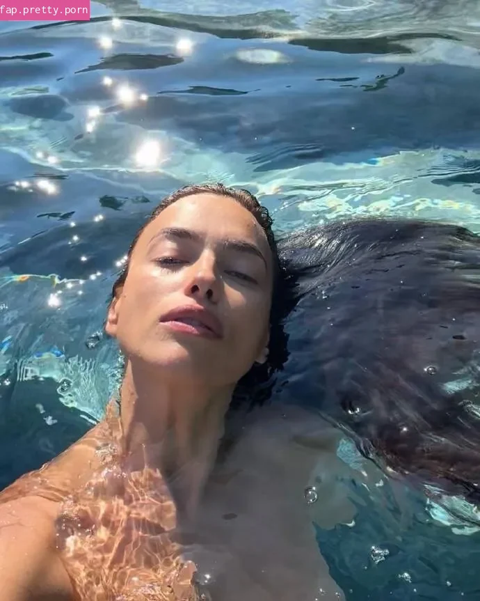 Irina Shayk - Photo #95